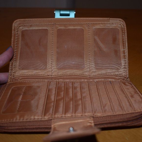 Wallet - Picture 4 of 5